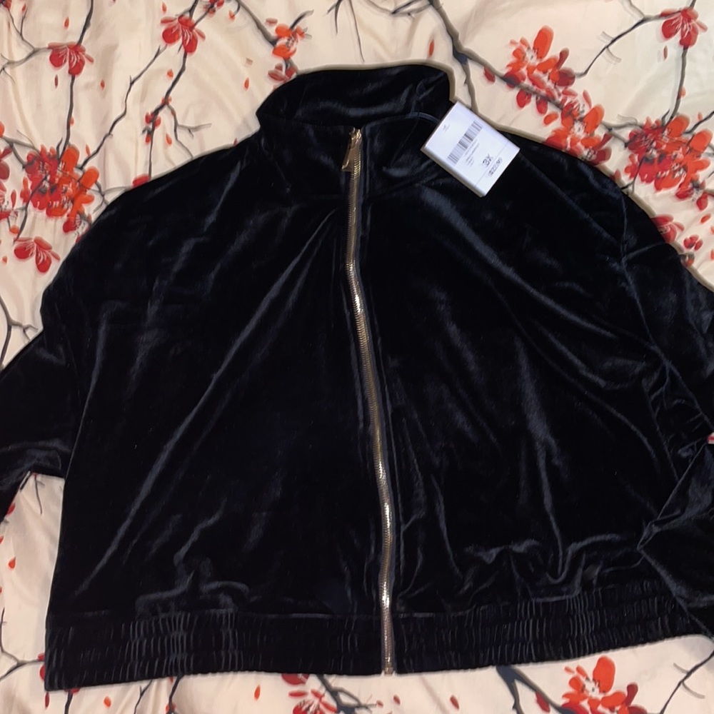 NEW Black “velour” 2 piece set. Size 3X jacket/pants. Forever 21. Cotton.